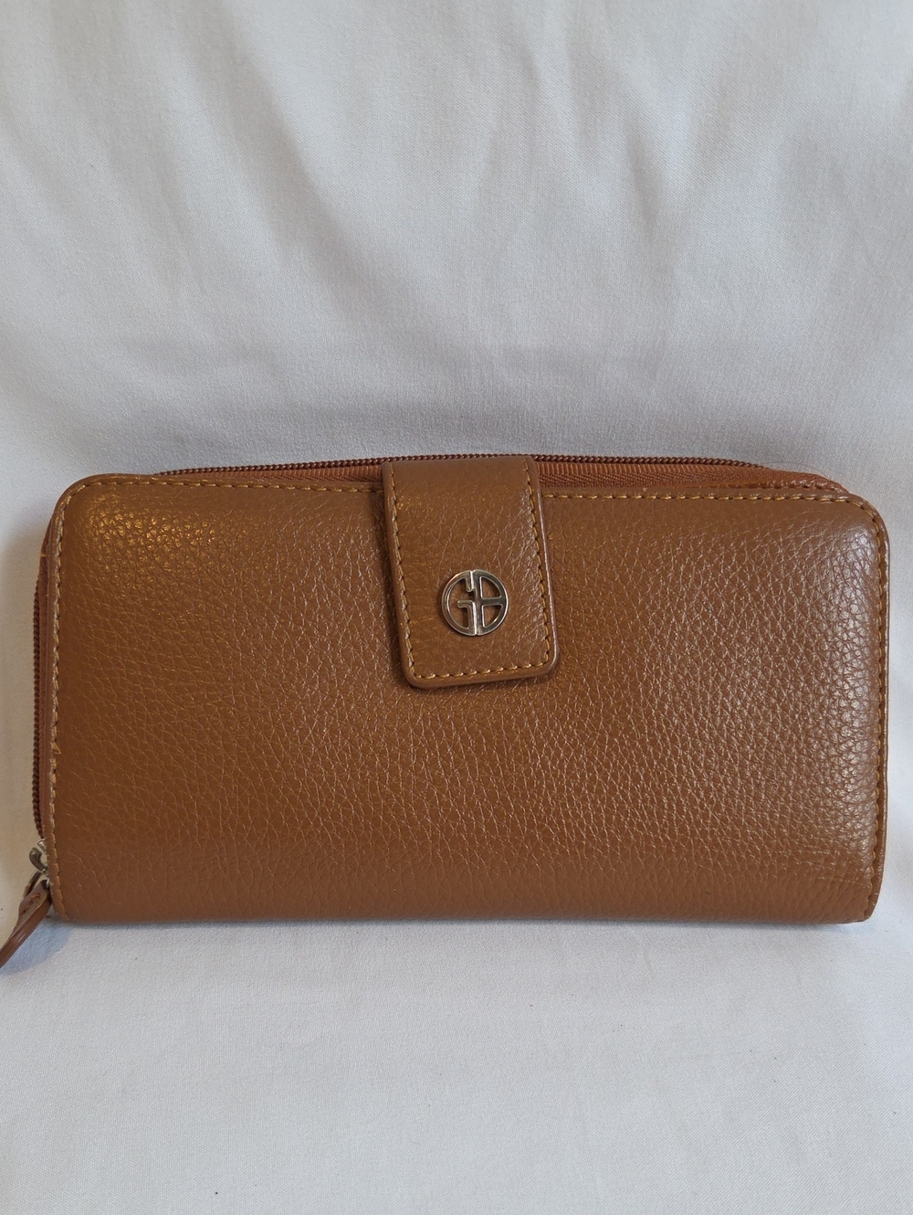 Giani Bernini Pebble Leather Zip Wallet in Cognac